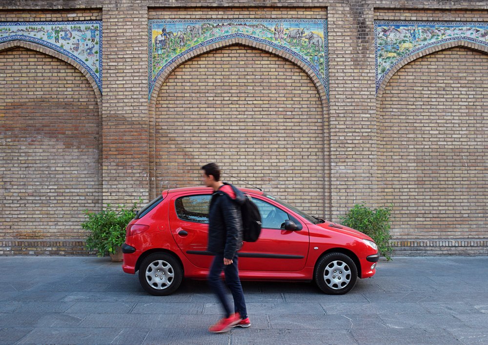 Photograph by Mohammad Dadsetan