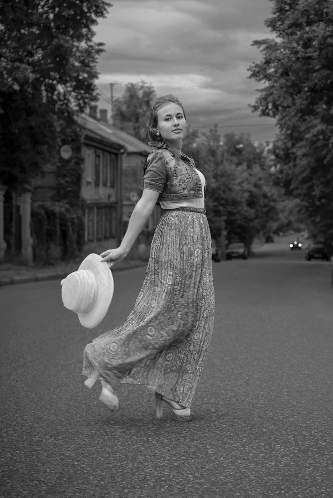 По граду гуляя..