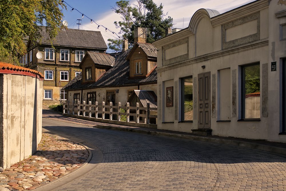 Улочками старого города.