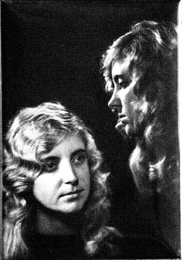 Двойной портрет,взгляд со стороны.