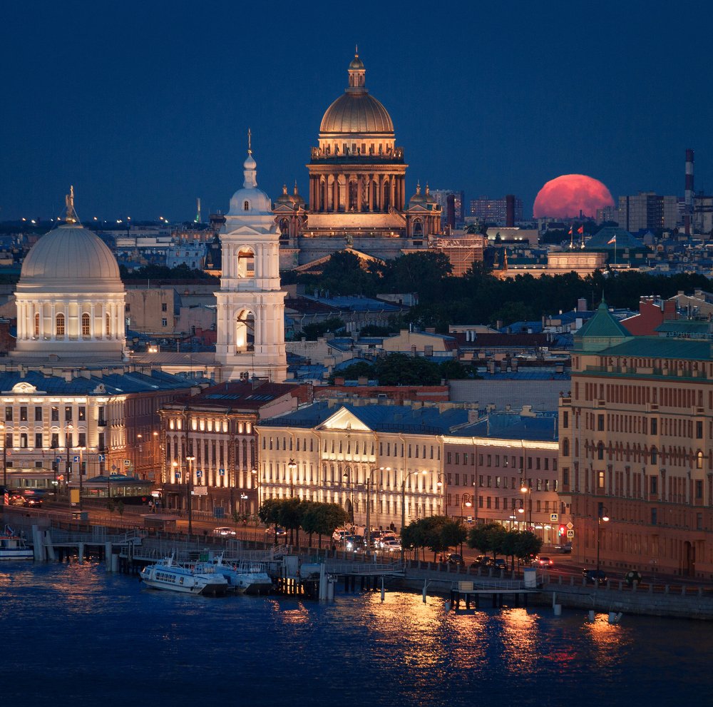 The pink Moon over Saint Petersburg