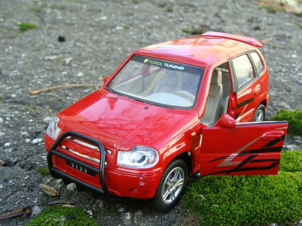 Папа купил автомобиль.