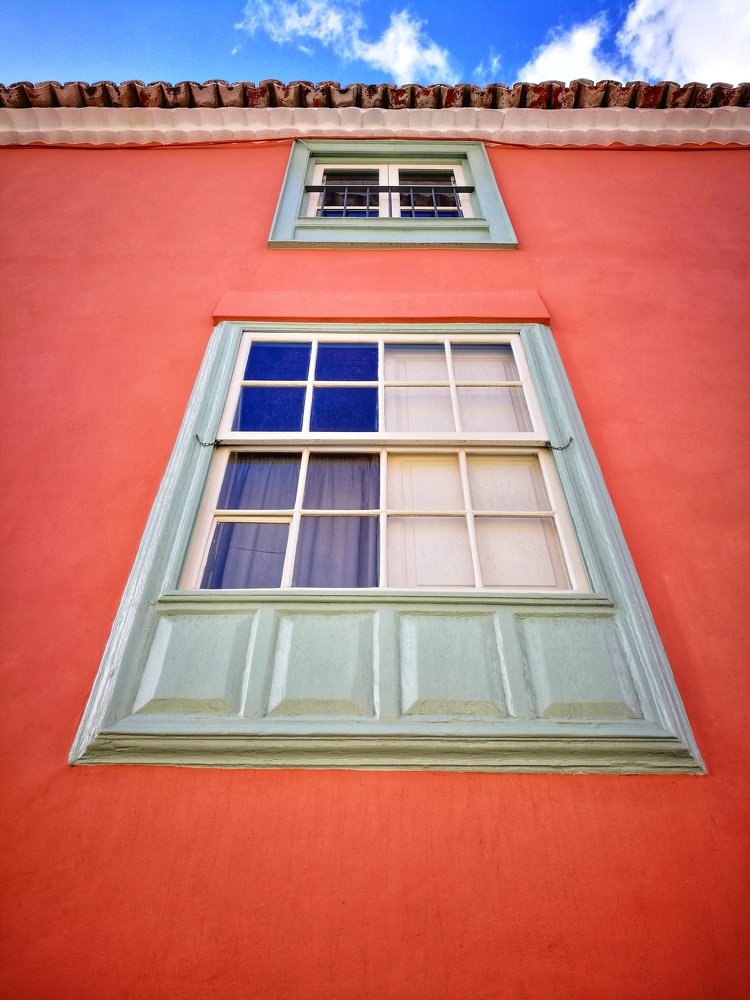 Multicolor streets of La Laguna / Разноцветные улицы Да Лагуны на Тенерифе