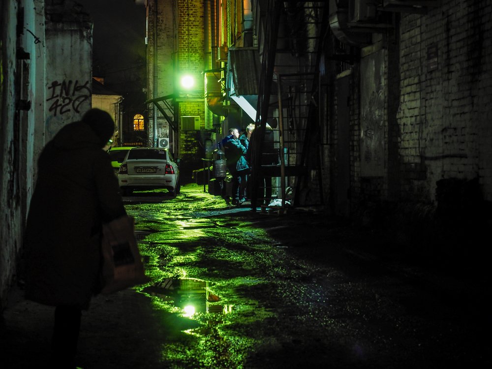 Вечерний двор,ноябрь.