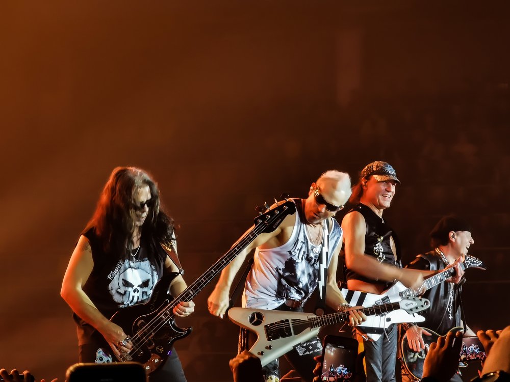 На фото группа Scorpions
