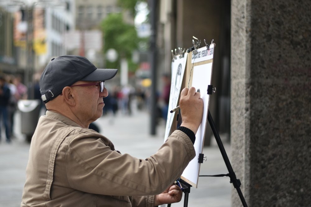 Street artist in Cologne, Germany