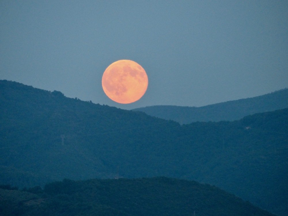 Full moon.