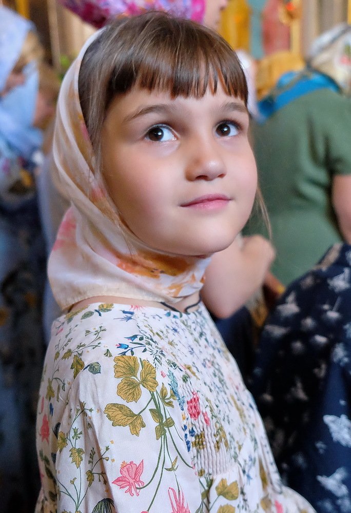 Монастырь. Праздничный день.