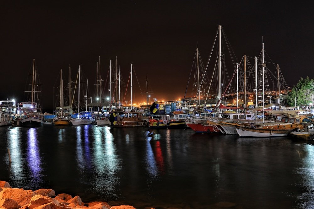 Photograph by IosHpa Alexander