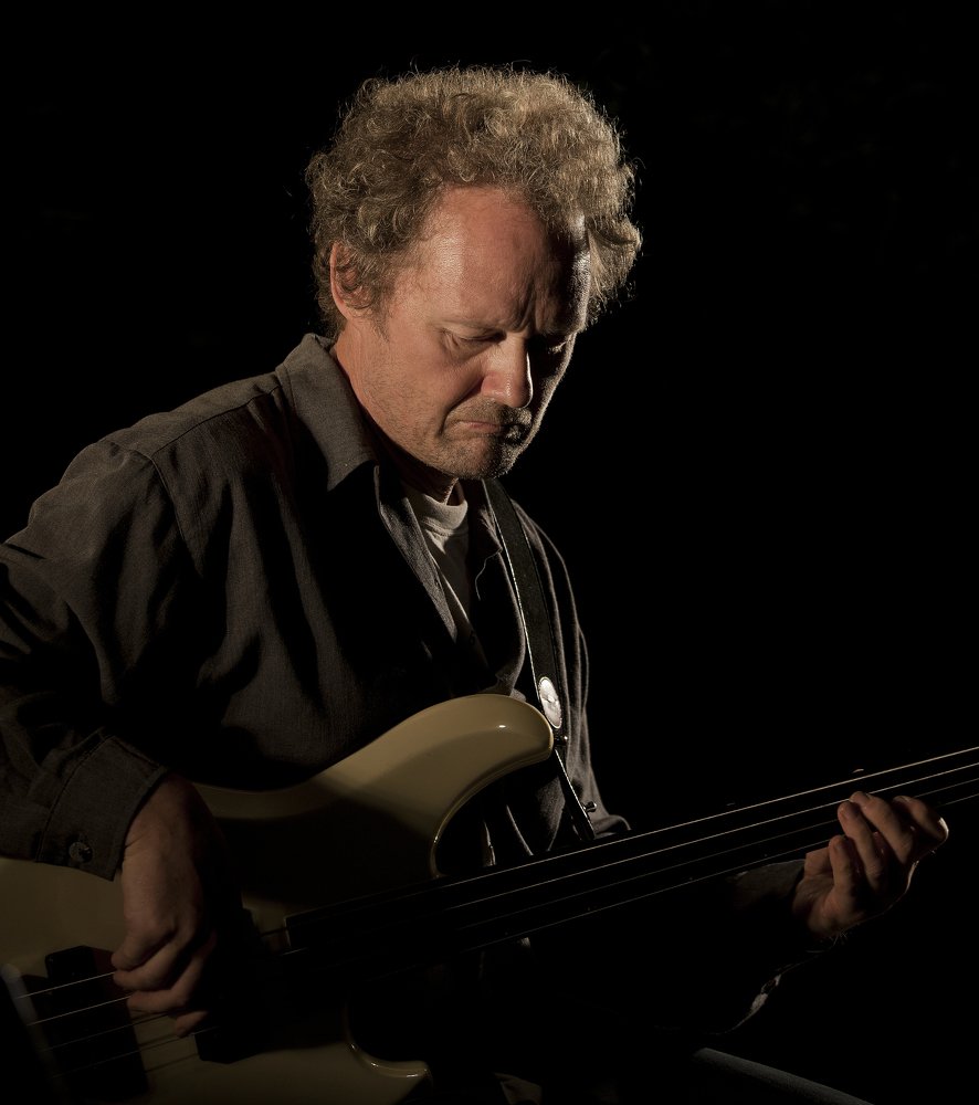 Басист Б.Г.(Аквариум)