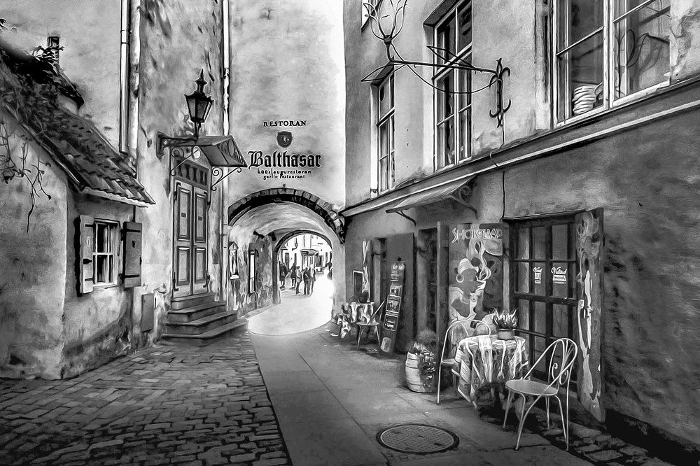 Таллин в чёрно-белом.