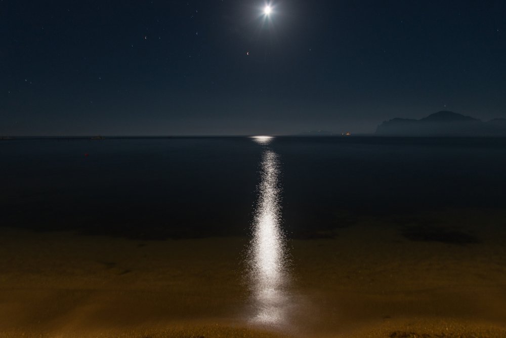 Лунная дорожка.