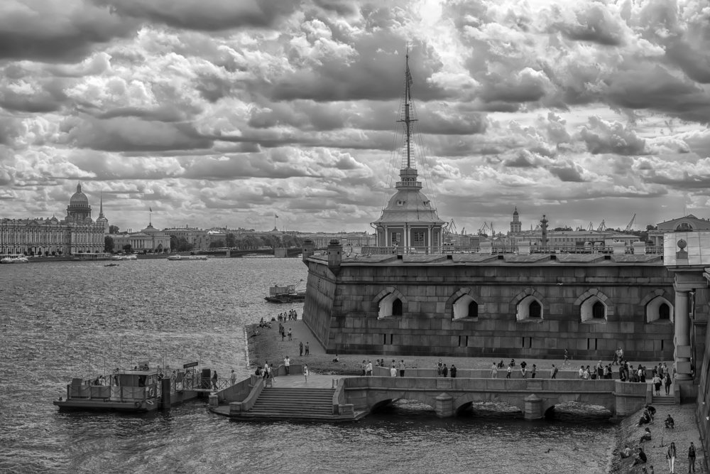 Вид на Петропавловскую крепость. Петербург