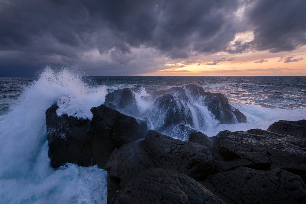 Крепкий западный ветер