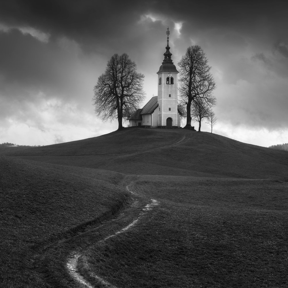 Церковь Святорго Томаша