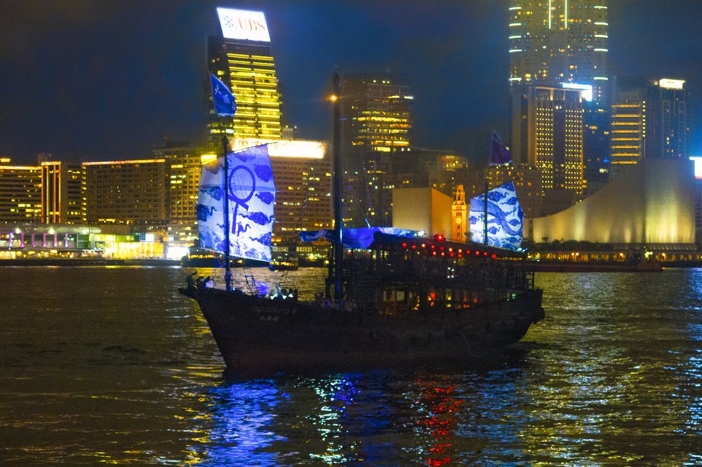 Ночной Гонконг