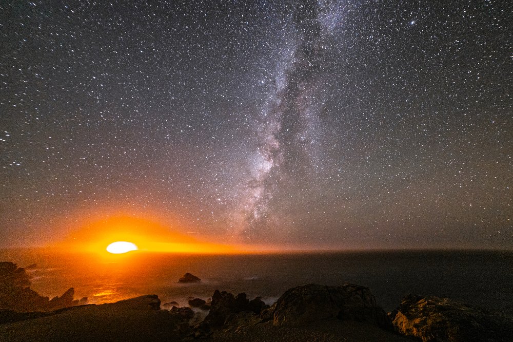 Photograph by Ruslan Pastushak