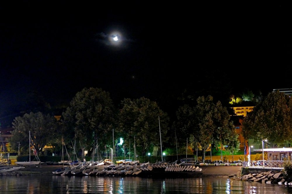Hairy moon on Evian docks
