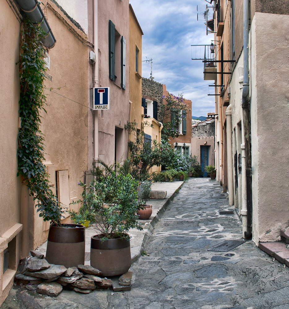 Надо разворачиваться, дальше - тупик