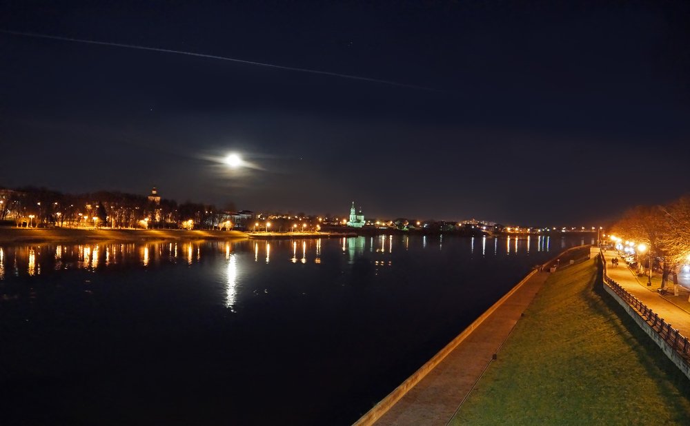 Вечер над городом