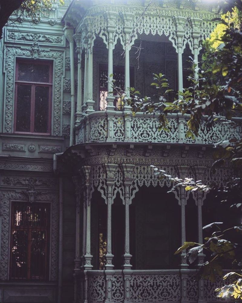 Photograph by Davit Medzmariashvili