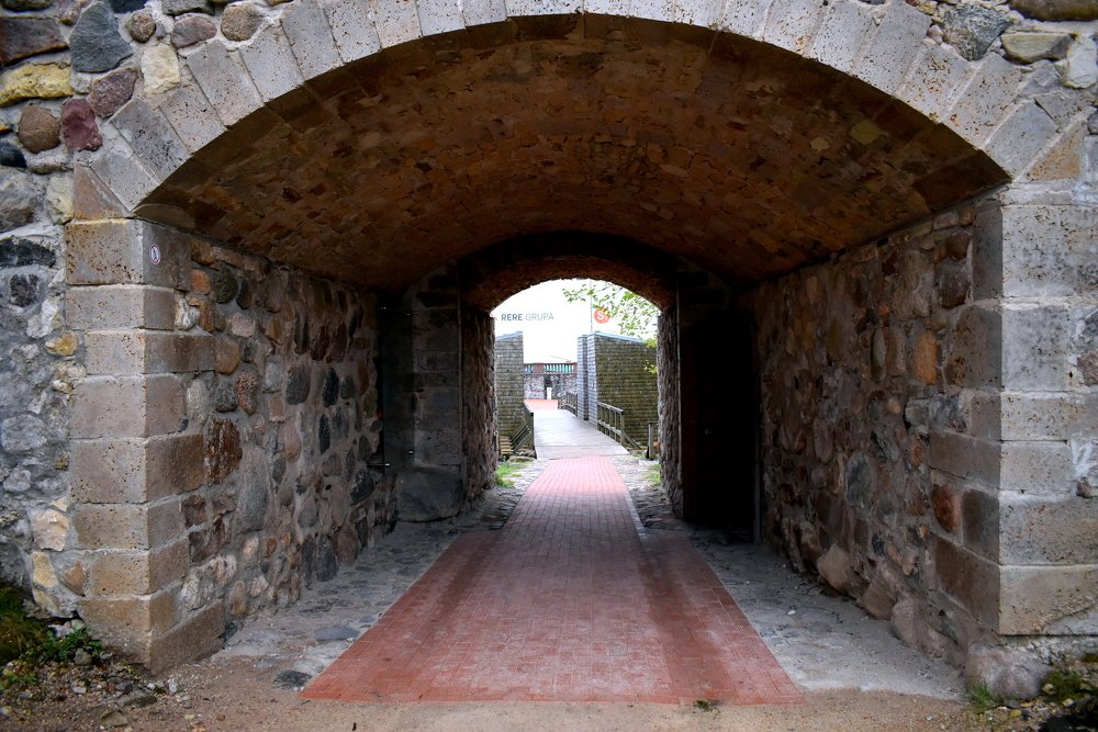 Переход между мирами / Transition between worlds