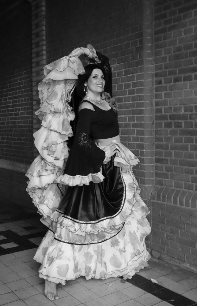 танец начинается