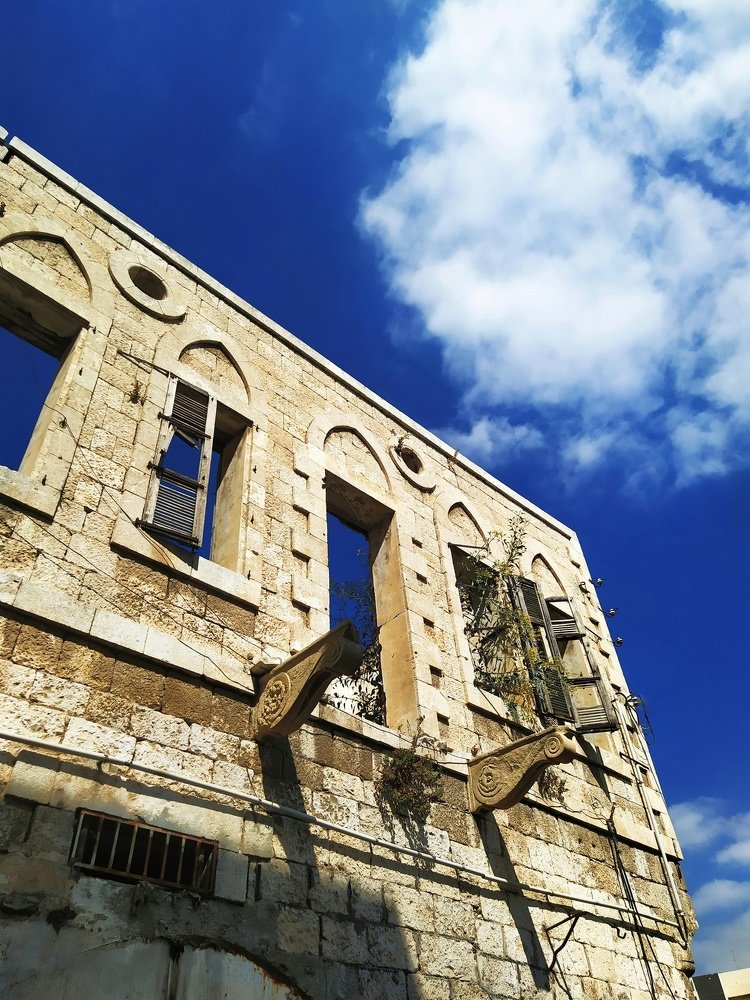 Photograph by Israel Roistacher