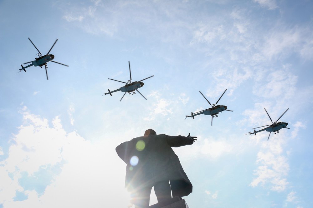 Верной дорогой летите товарищи!