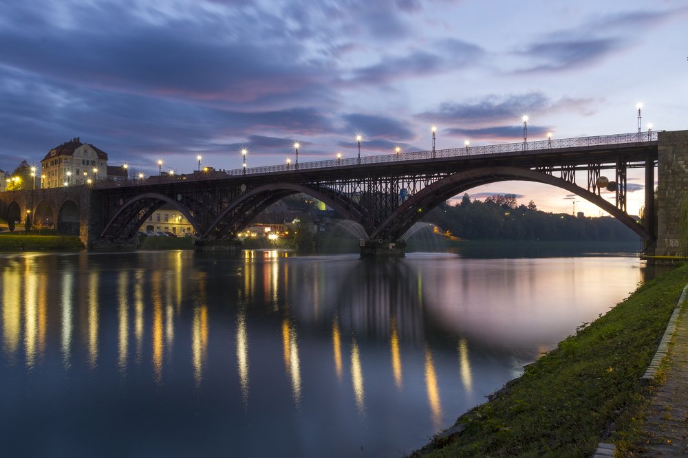 Purple clouds at Stari most