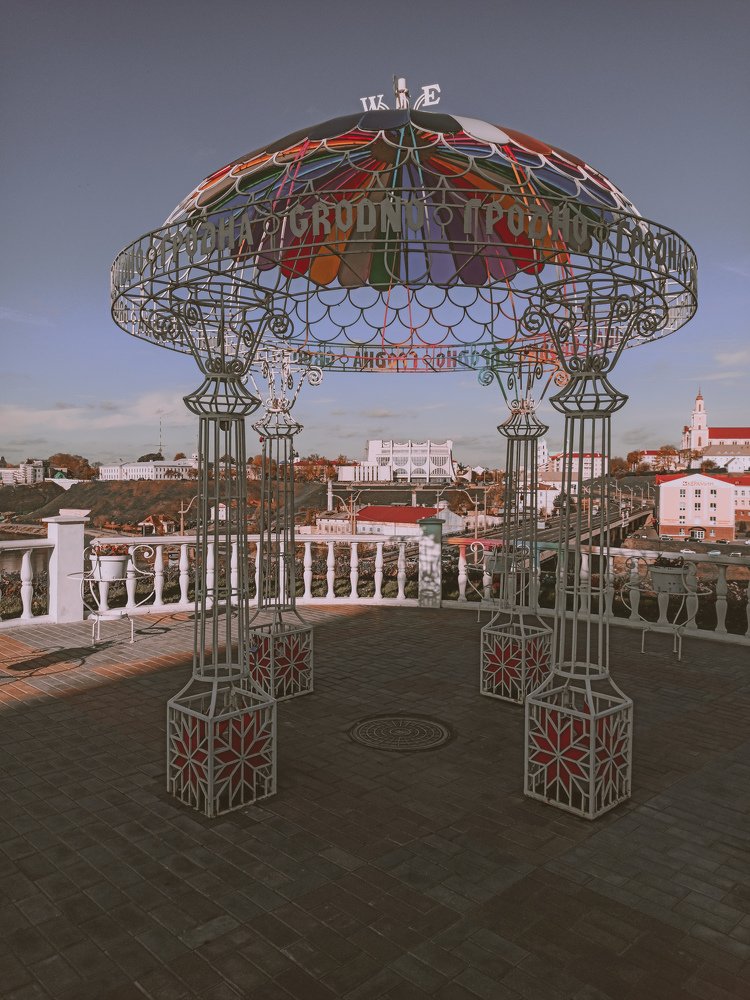 Фотография автора Juli Vvelentini