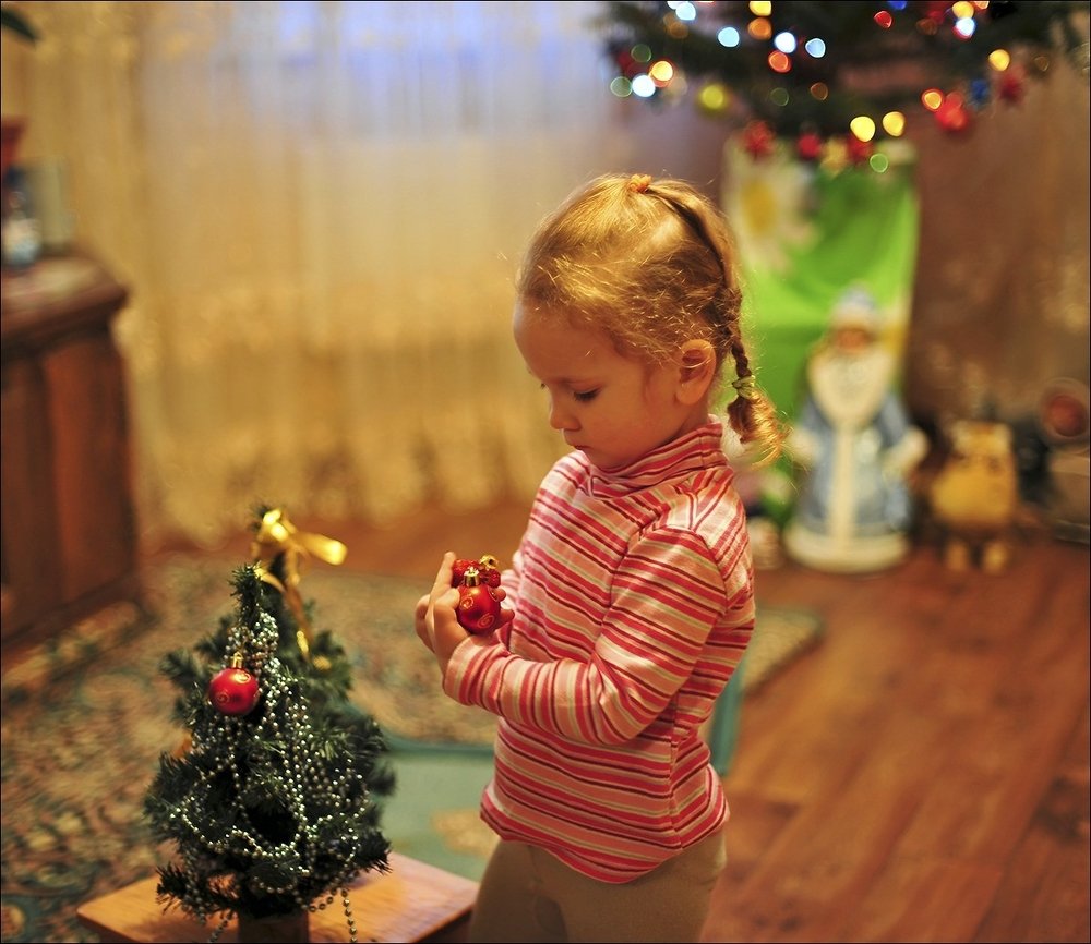 Нарядить елку