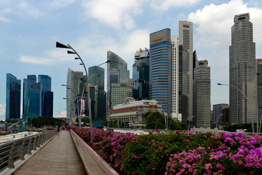 Пустые улицы Сингапура