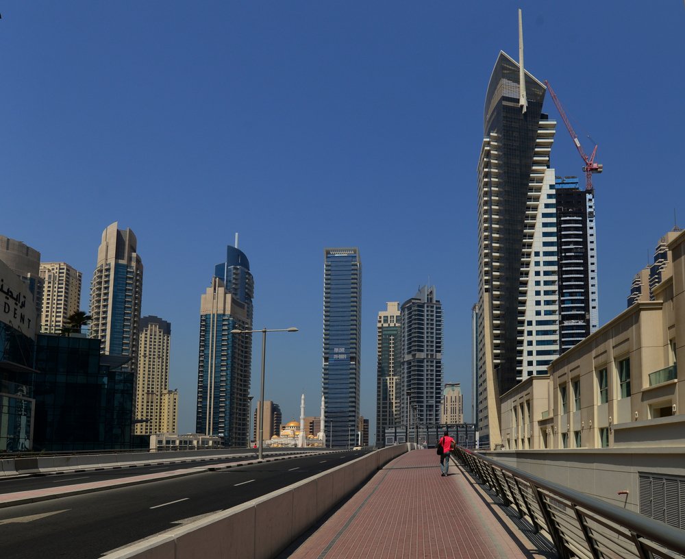 Пустые улицы Дубая