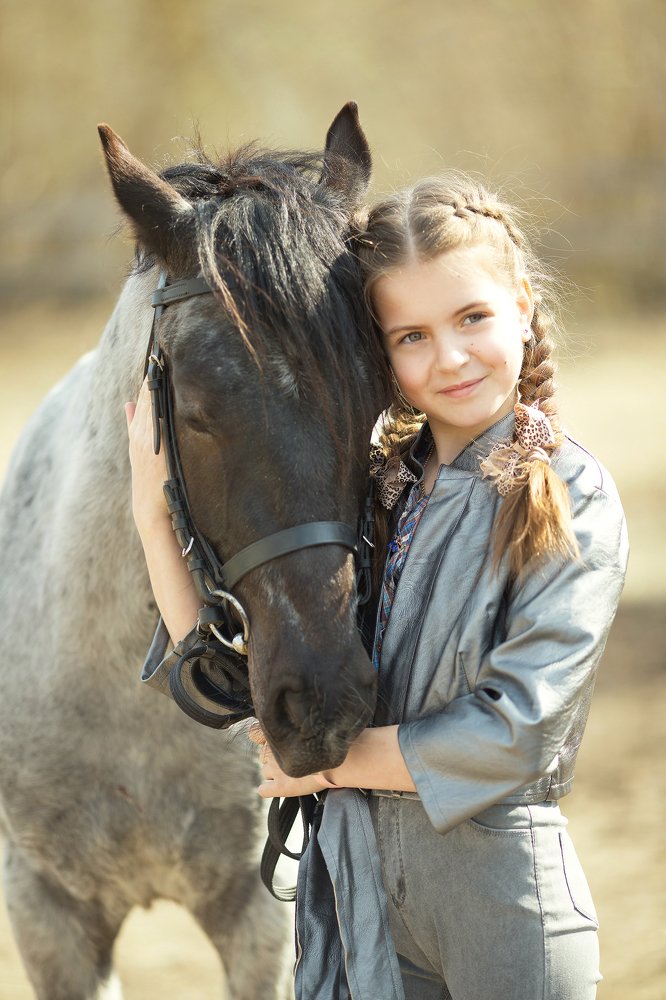 Портрет с лошадкой