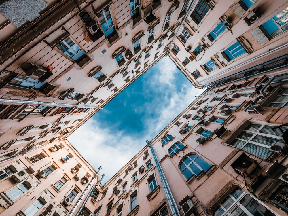 Дворы-колодцы Москвы