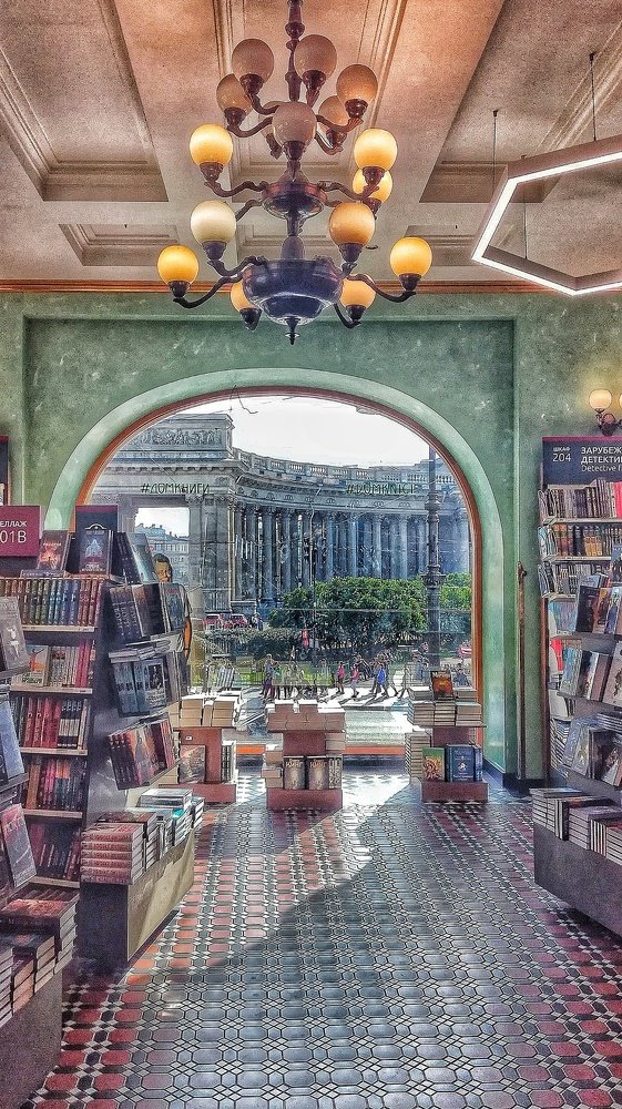 Дом книги на Невском