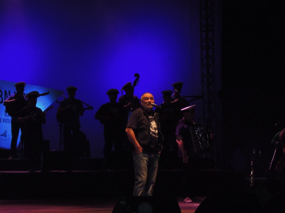 Photo #3928140