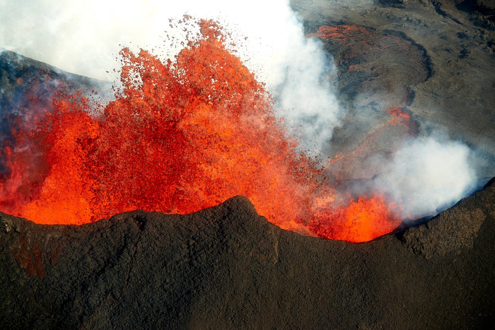 Fissure eruption Iceland 2014