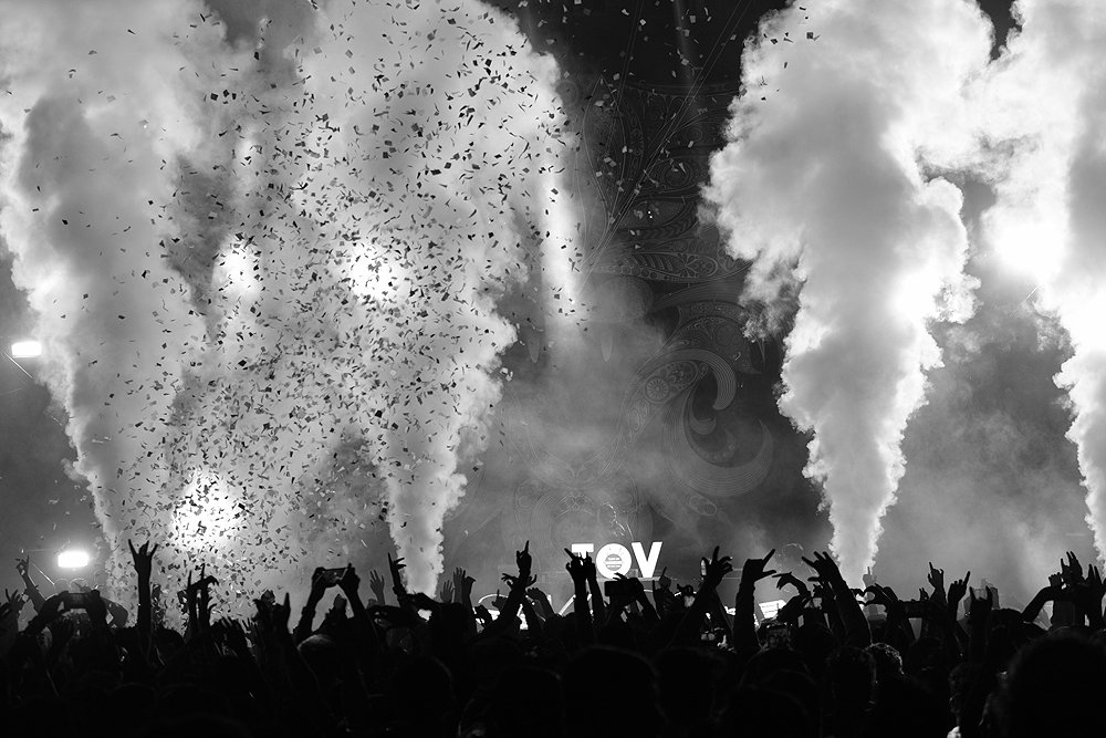 Too many Hands and wonderful blast