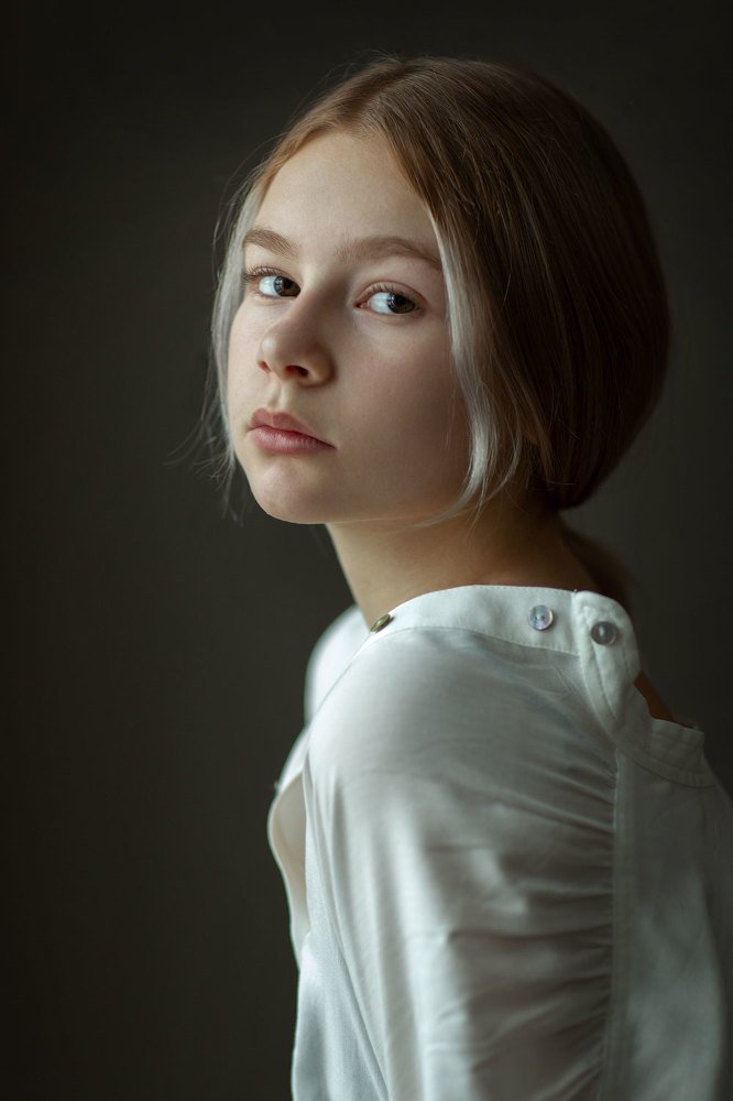 Юная модель