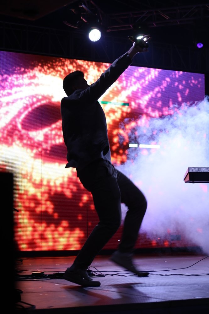 Ди джей зажигает!