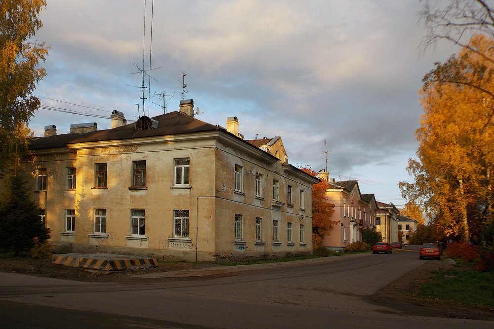 Старые дома в Кировском районе. 2019 год