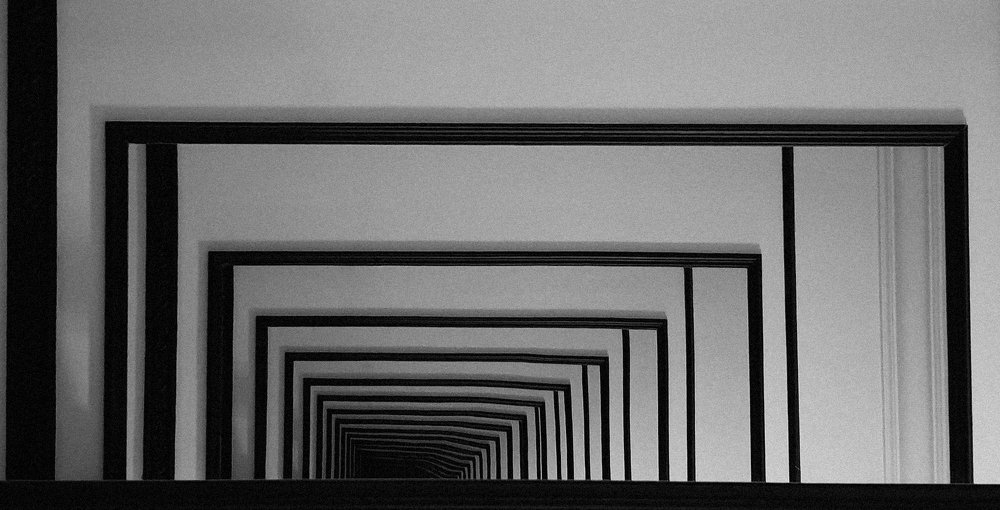 В зазеркалье