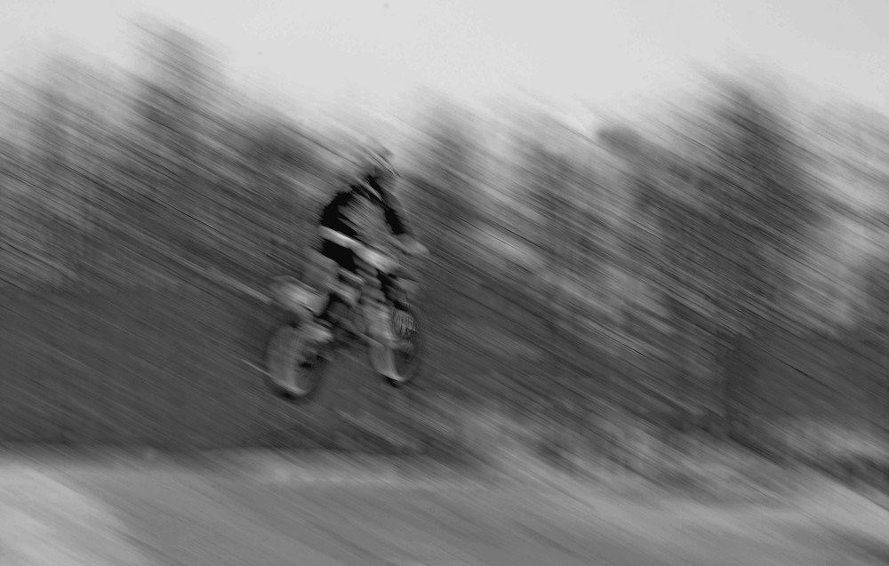 Мотокросс .