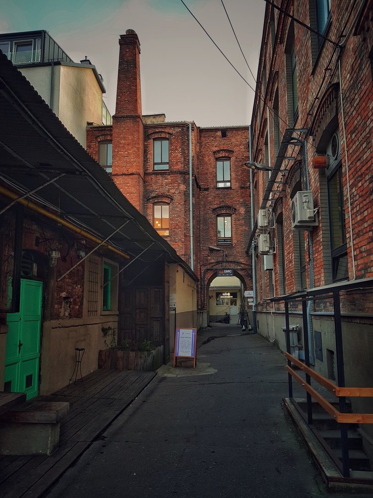 Photograph by Marcin Sokolowski - maarew