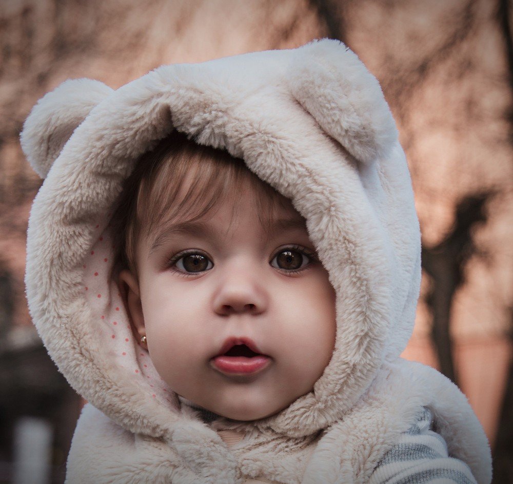 Истинная красота расцветает в сердце и отражается в глазах.