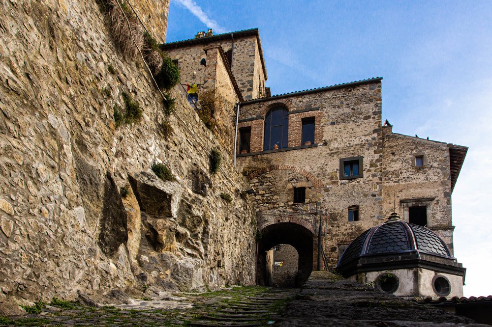 Bolsena (Italy): Monaldeschi castle
