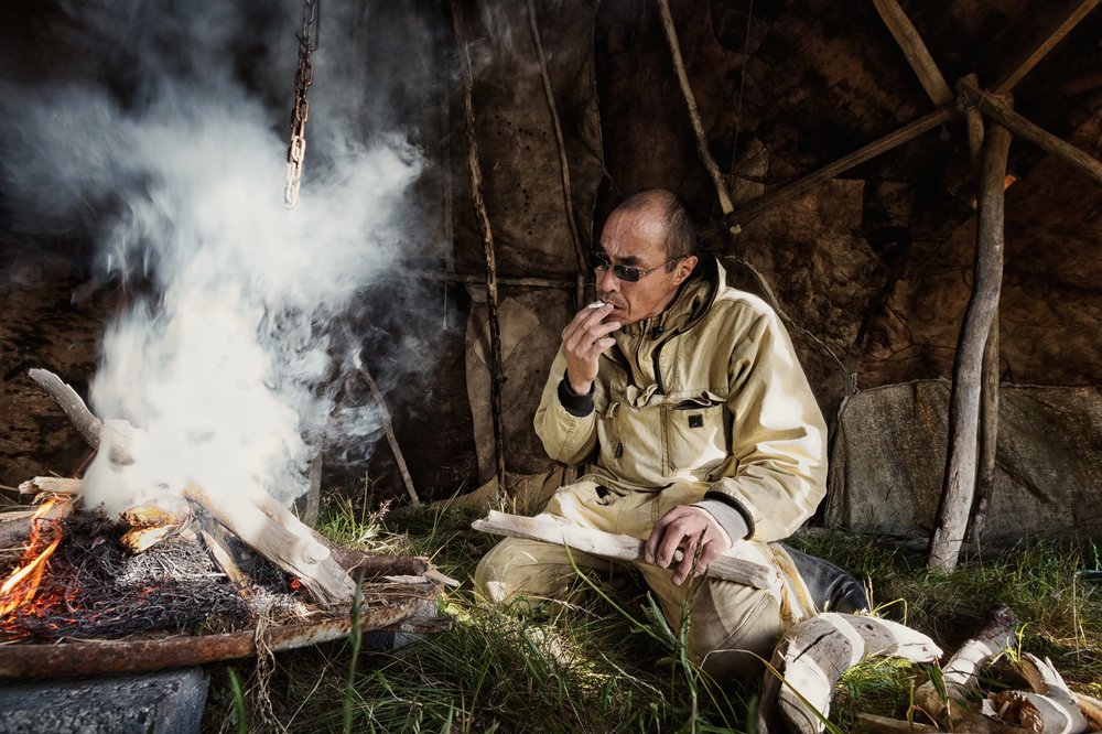 У очага в яранге