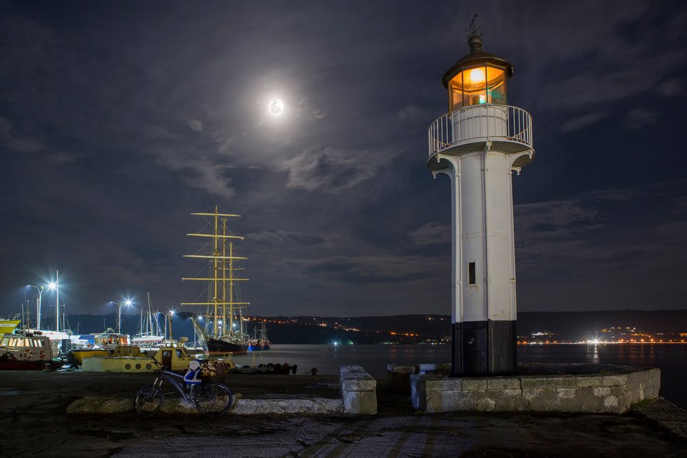 Photograph by Angel Nenov